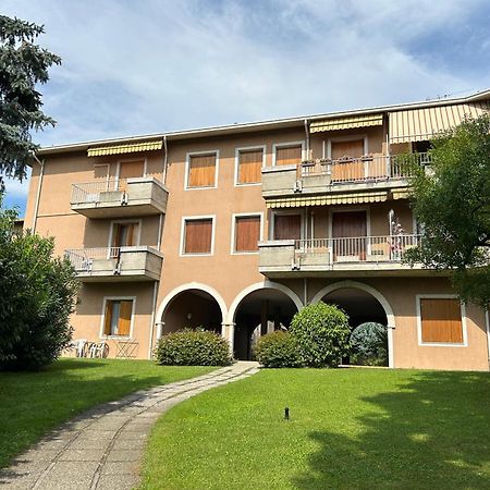 Gold Garda Desenzano Διαμέρισμα Ντεζεντσάνο ντελ Γκάρντα Εξωτερικό φωτογραφία
